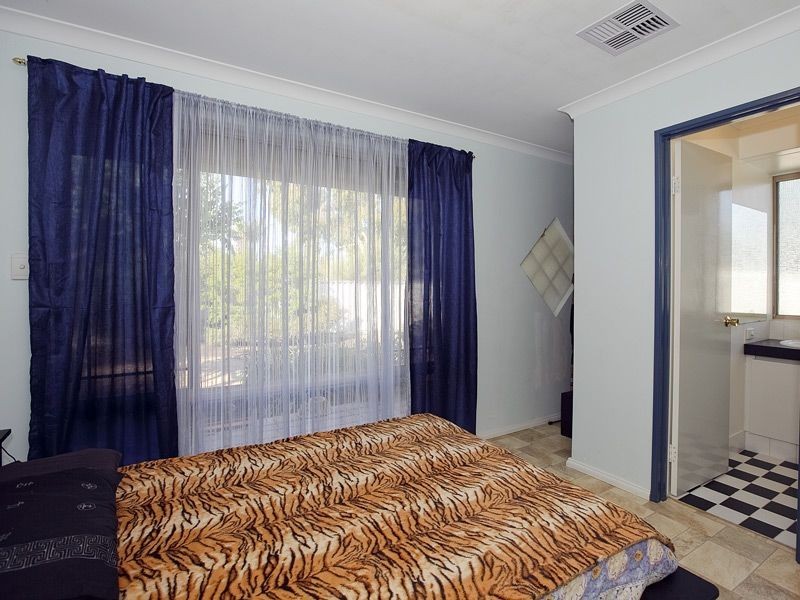 20 Moondyne Court, Seville Grove WA 6112