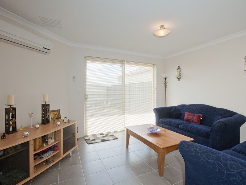 7/5 Cabra Avenue, Seville Grove WA 6112