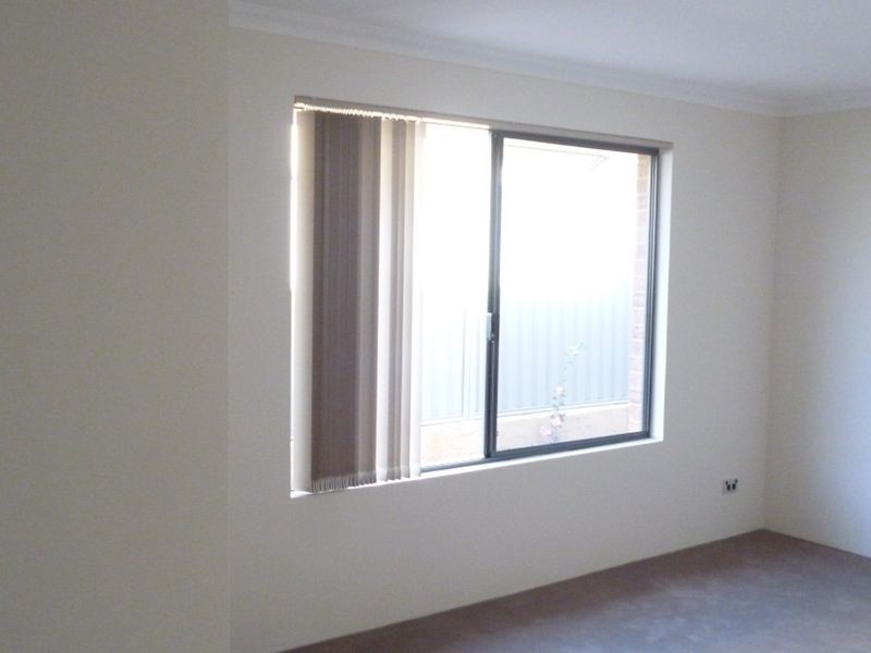 72 Veterans Drive, Byford WA 6122