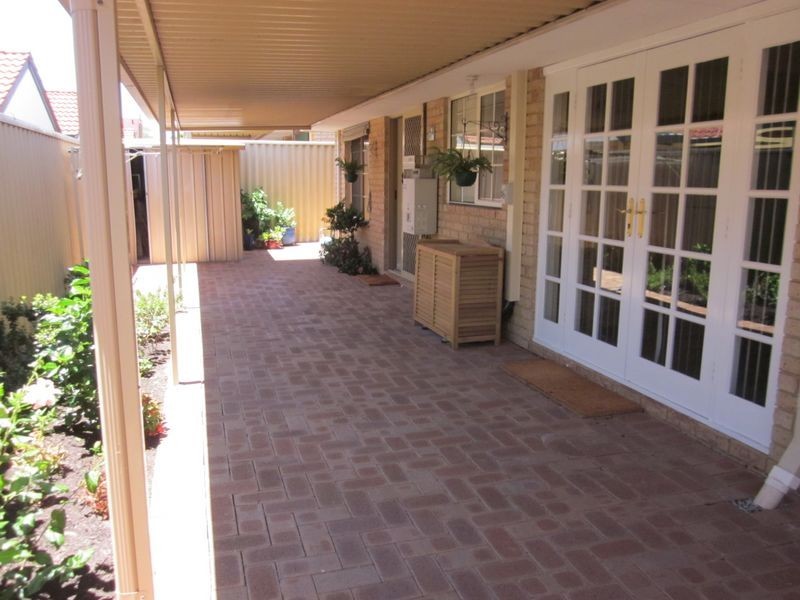 4/190 Cammillo Road, Camillo WA 6111