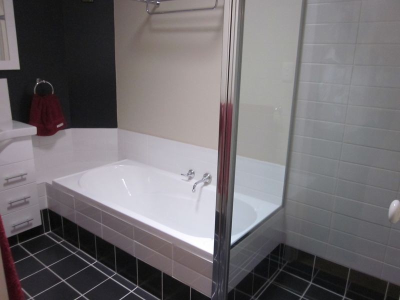 4/190 Cammillo Road, Camillo WA 6111