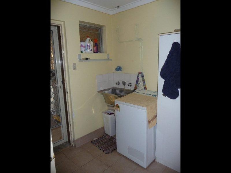 5b Angelo Street, Armadale WA 6112