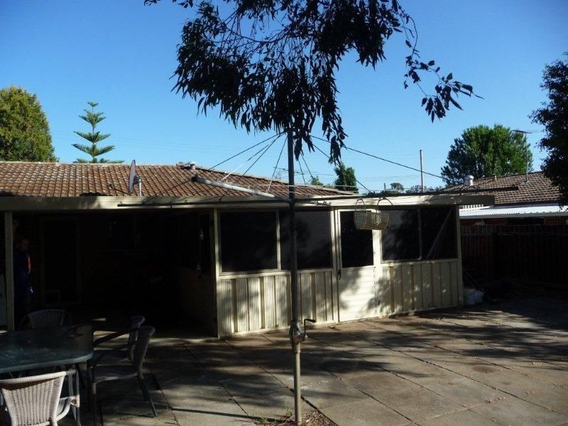 5b Angelo Street, Armadale WA 6112