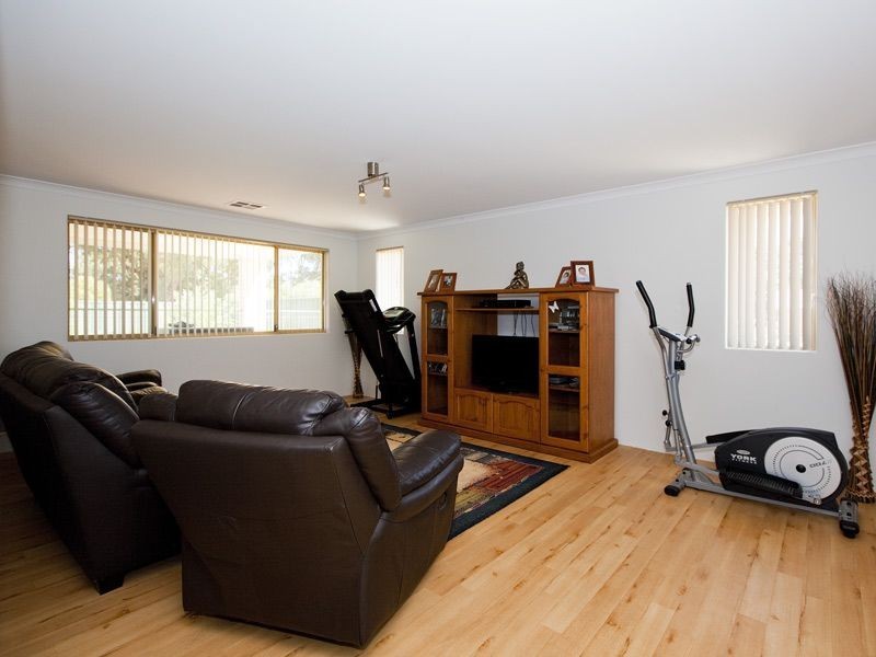 2 Vermillion Boulevard, Hilbert WA 6112