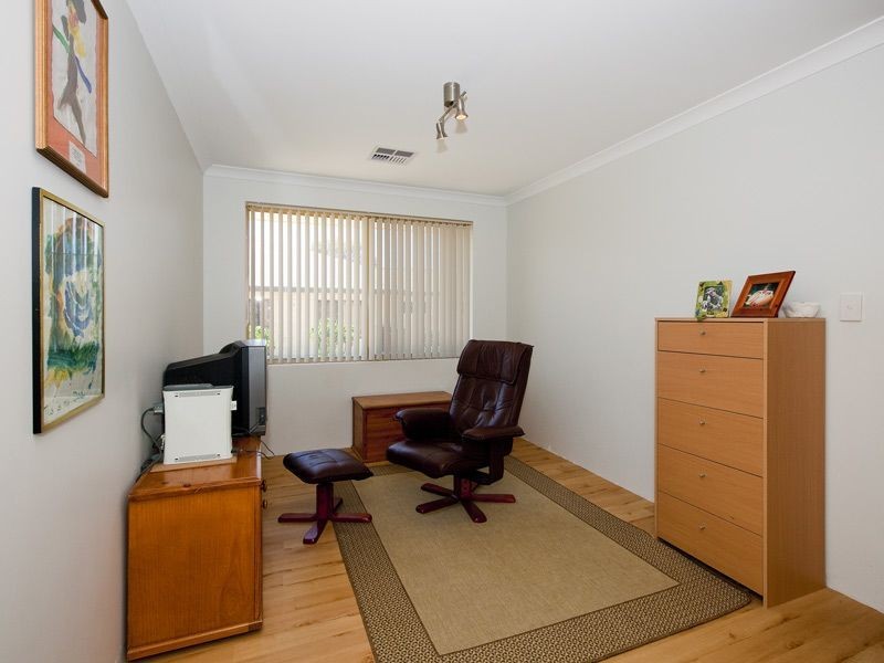 2 Vermillion Boulevard, Hilbert WA 6112