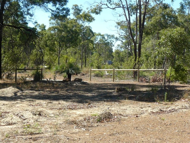 97 Heath Road, Roleystone WA 6111