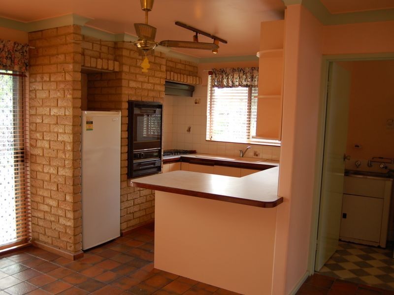 56 Ypres Road, Camillo WA 6111
