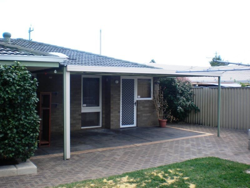 7 Ripplewood Avenue, Thornlie WA 6108