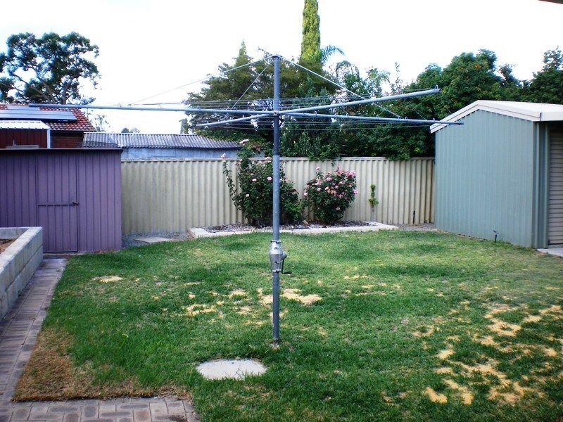 7 Ripplewood Avenue, Thornlie WA 6108