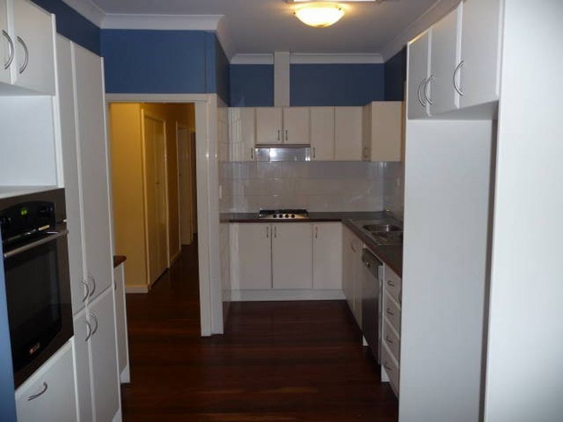 14 Bernard Street, Kelmscott WA 6111