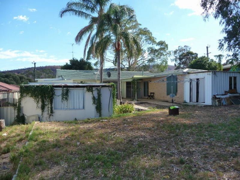 14 Bernard Street, Kelmscott WA 6111