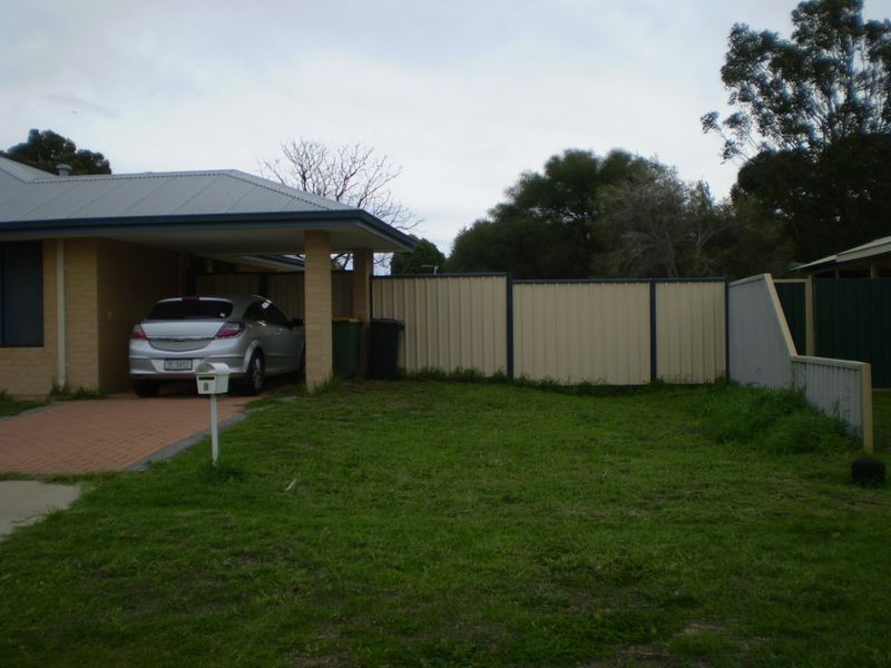 8 Wedgetail Court, Brookdale WA 6112