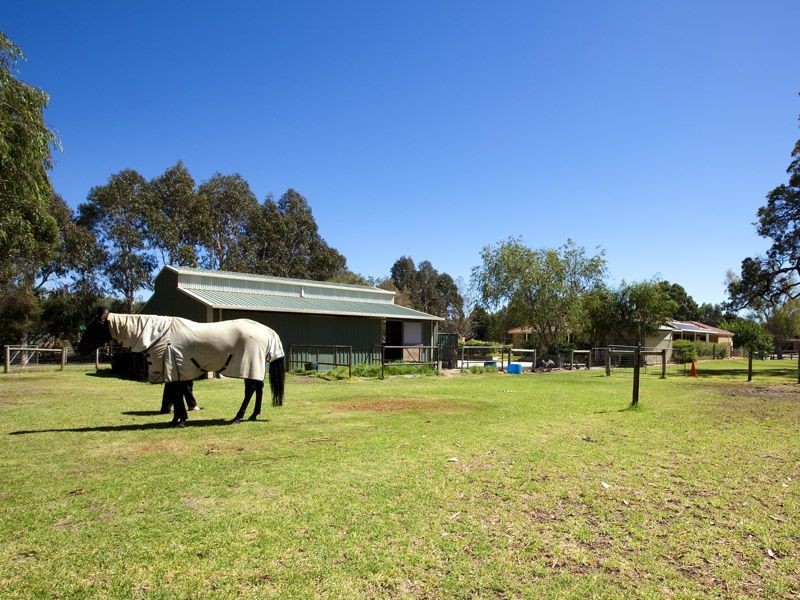 75 Thatcher Road, Darling Downs WA 6122