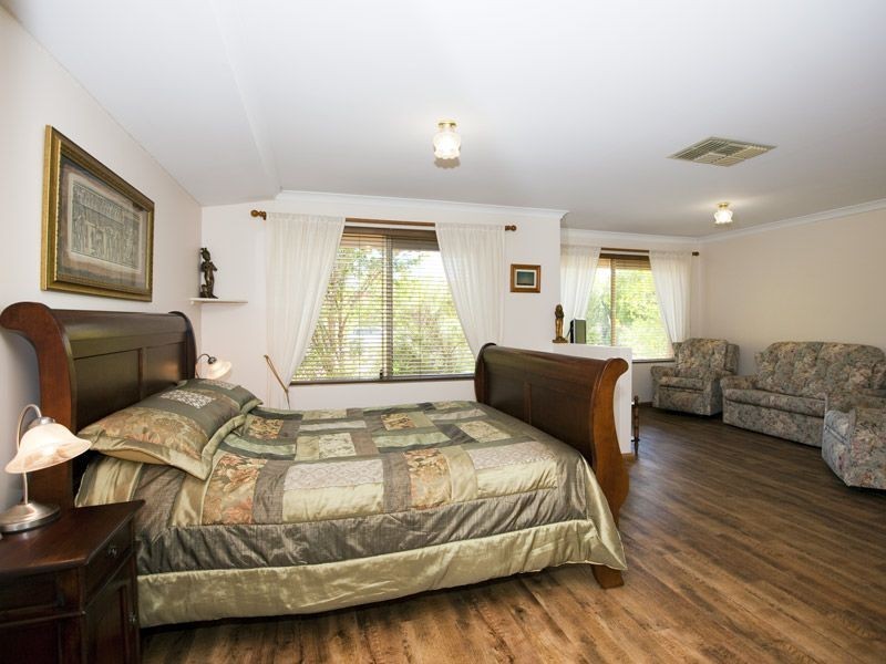 75 Thatcher Road, Darling Downs WA 6122
