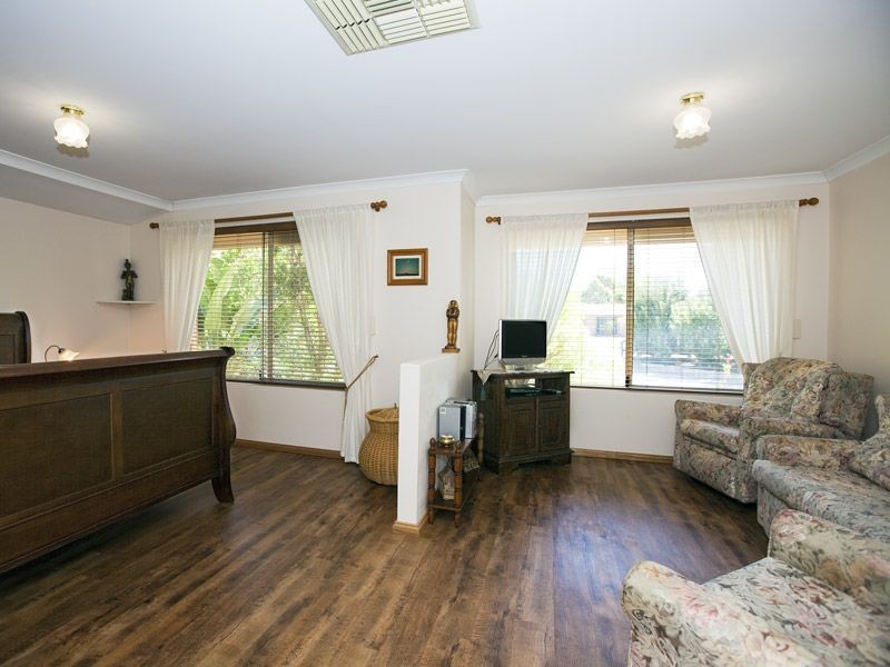 75 Thatcher Road, Darling Downs WA 6122