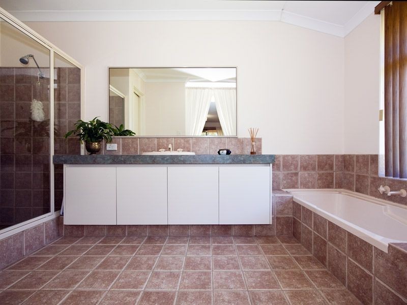 75 Thatcher Road, Darling Downs WA 6122