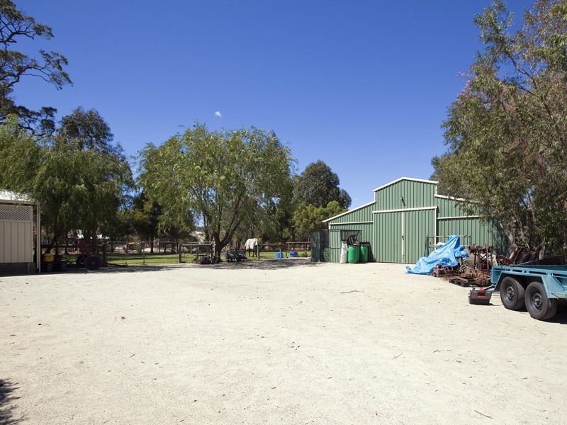 75 Thatcher Road, Darling Downs WA 6122
