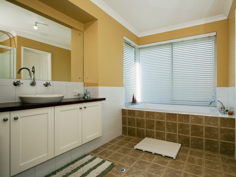 33 Caduceus Way, Hilbert WA 6112
