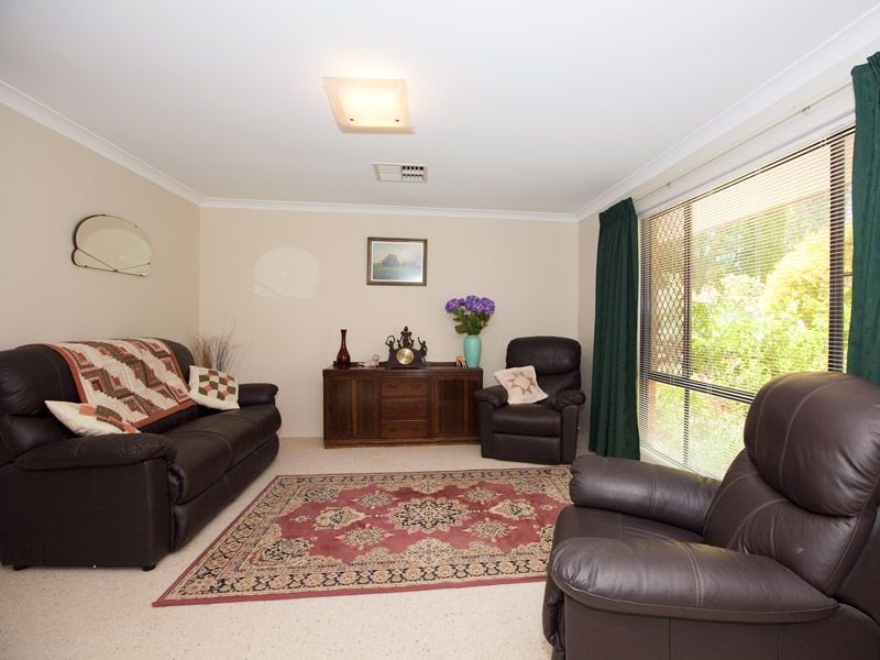 19 Henrietta Avenue, Mount Nasura WA 6112