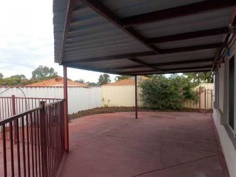 2 Marie Court, Atwell WA 6164