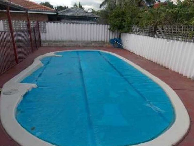 2 Marie Court, Atwell WA 6164