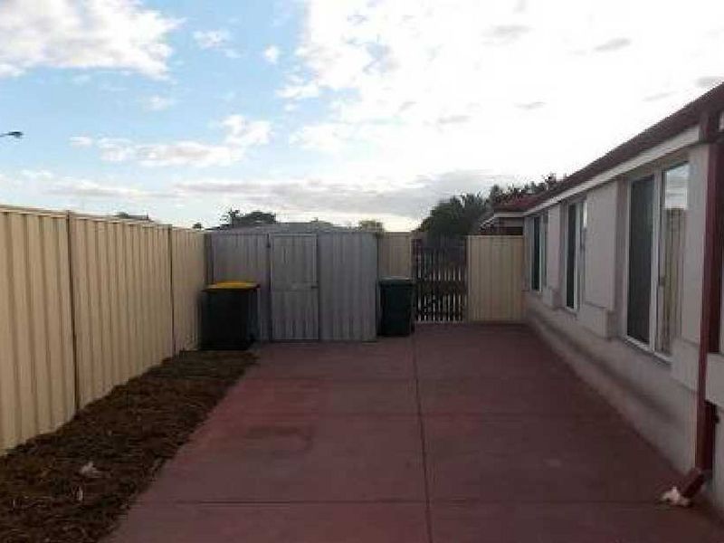 2 Marie Court, Atwell WA 6164