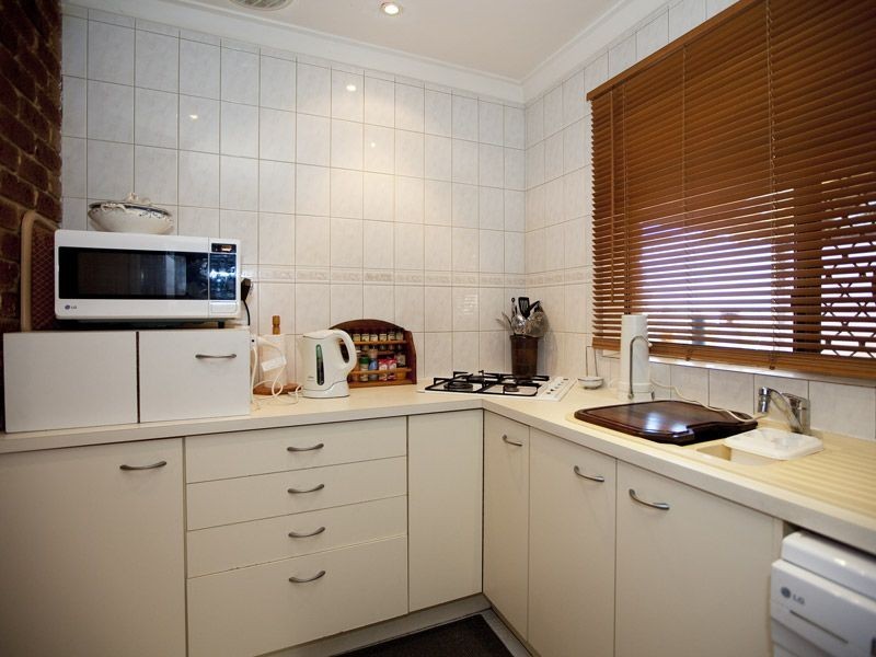 22 Derry Avenue, Mount Nasura WA 6112