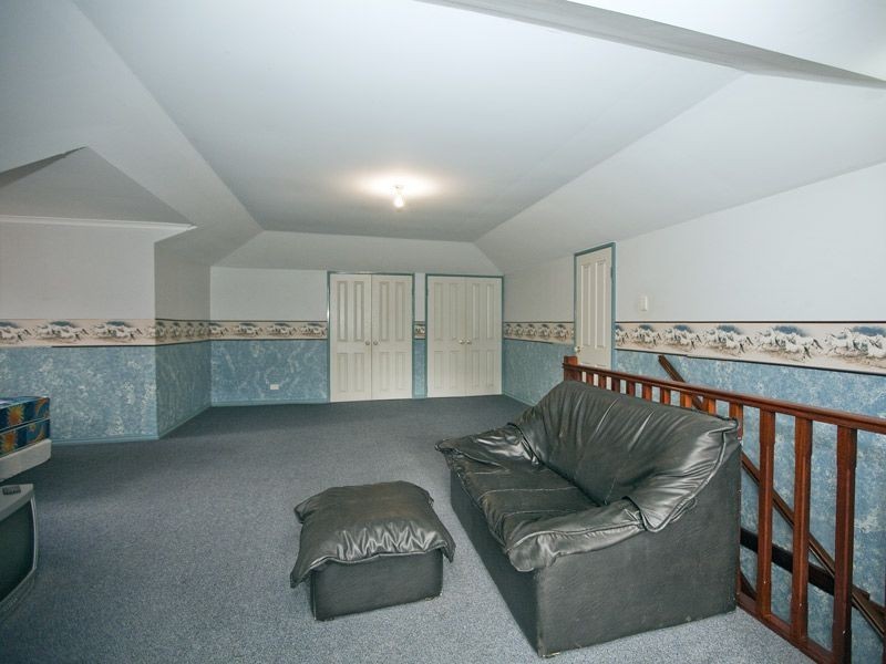 26 Kentucky Drive, Darling Downs WA 6122