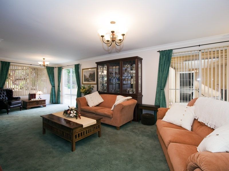 37 Norman Road, Roleystone WA 6111