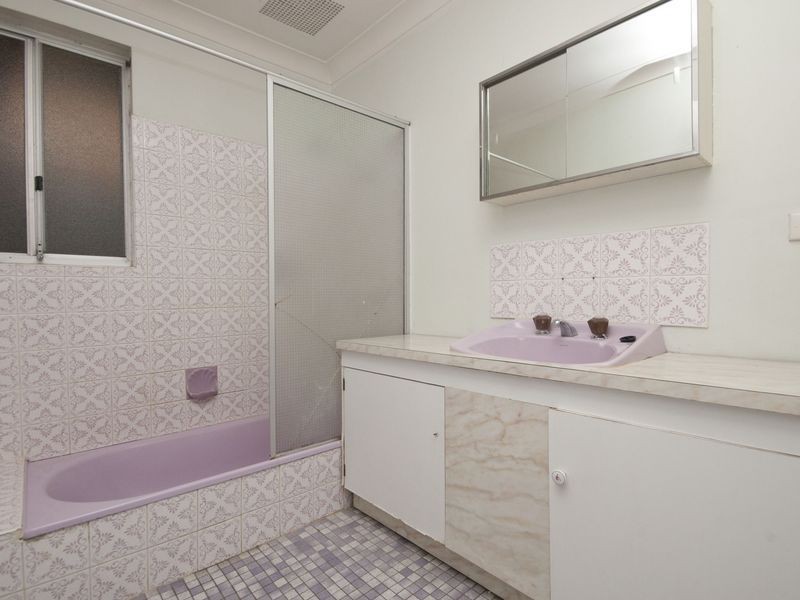 18 Bavich Road, Armadale WA 6112