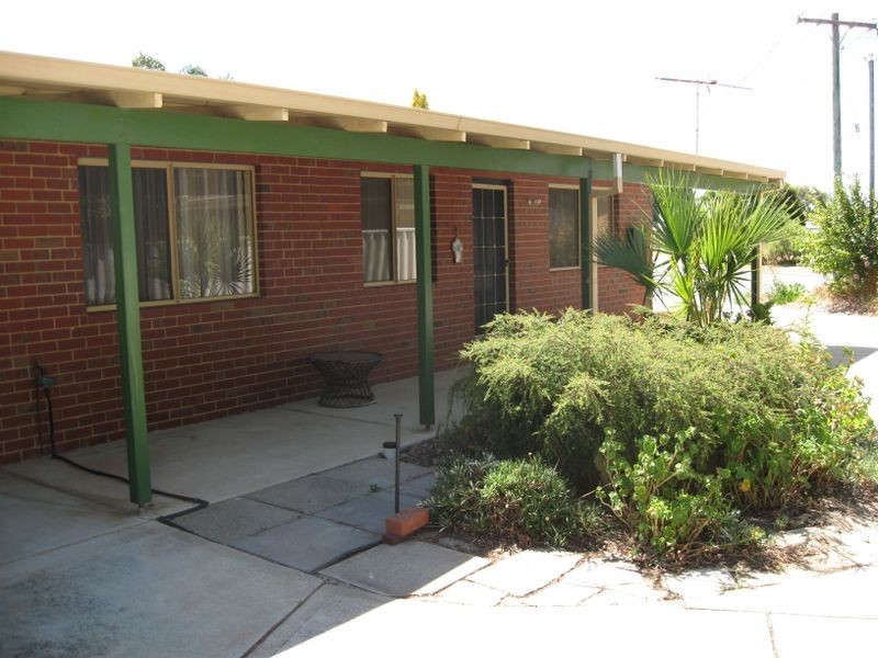 1/15A Kara Court, Seville Grove WA 6112