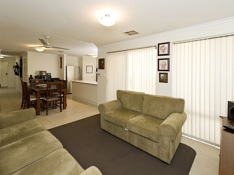 3/19 Milano Loop, Seville Grove WA 6112