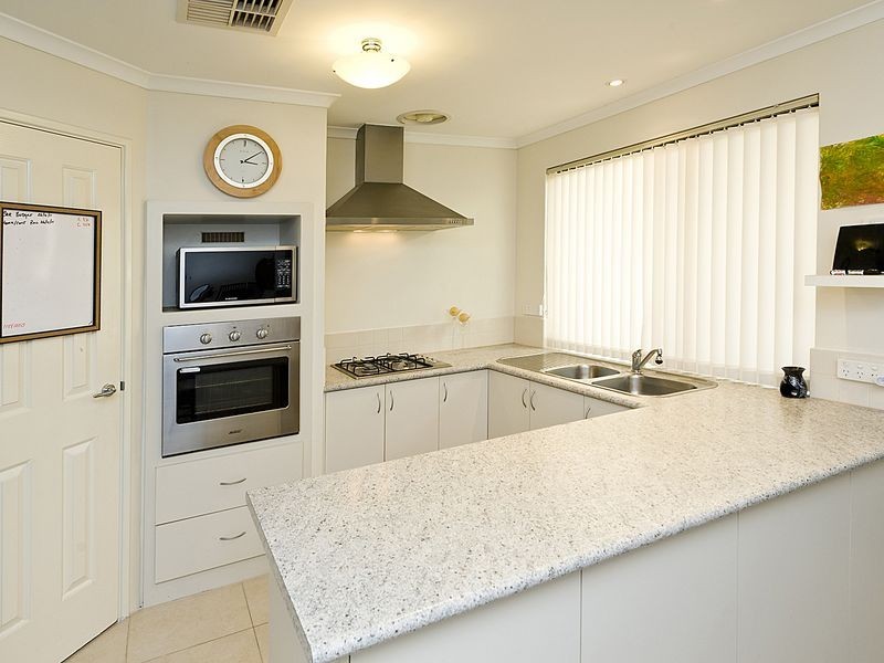 3/19 Milano Loop, Seville Grove WA 6112