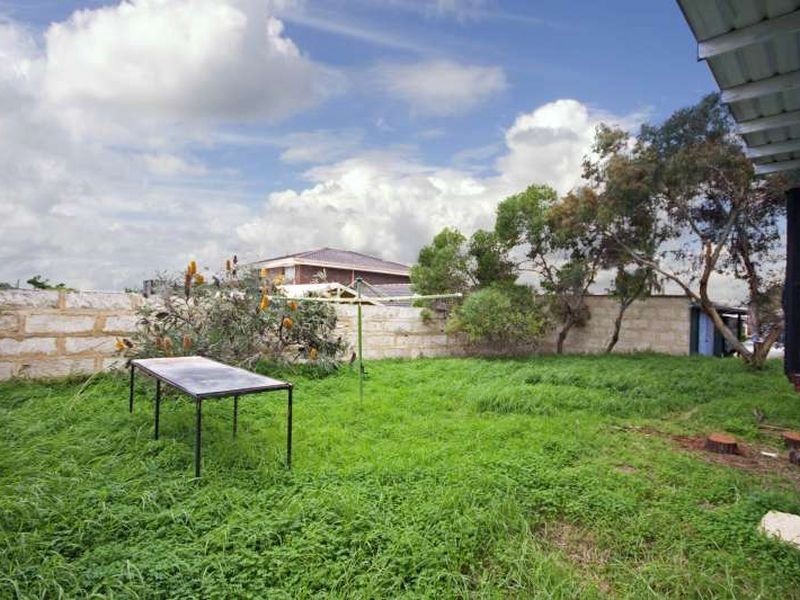 2 Dowse Court, Coogee WA 6166