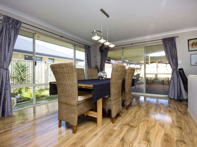 7 Merida Turn, Seville Grove WA 6112