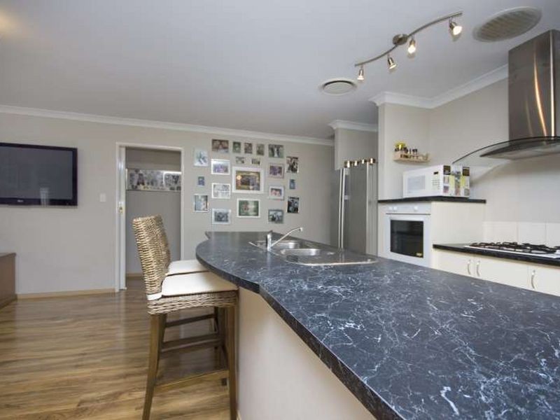 7 Merida Turn, Seville Grove WA 6112