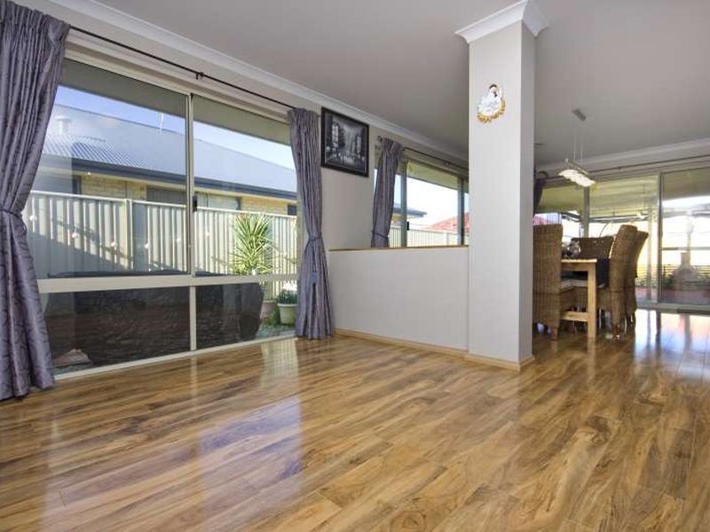 7 Merida Turn, Seville Grove WA 6112