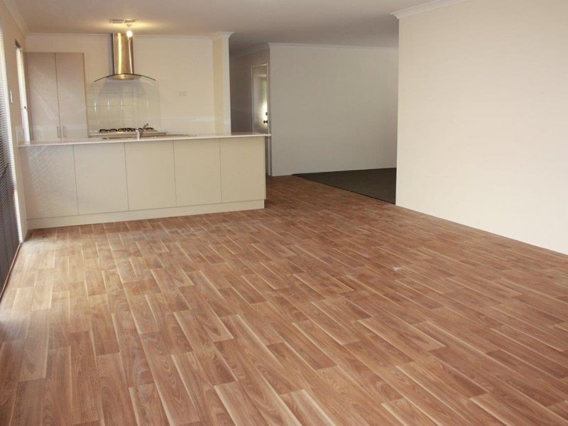 4 Biloxi Loop, Success WA 6164