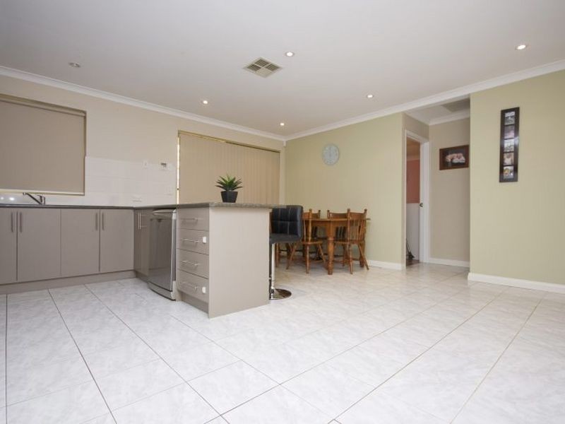 50 San Jacinta Road, Seville Grove WA 6112