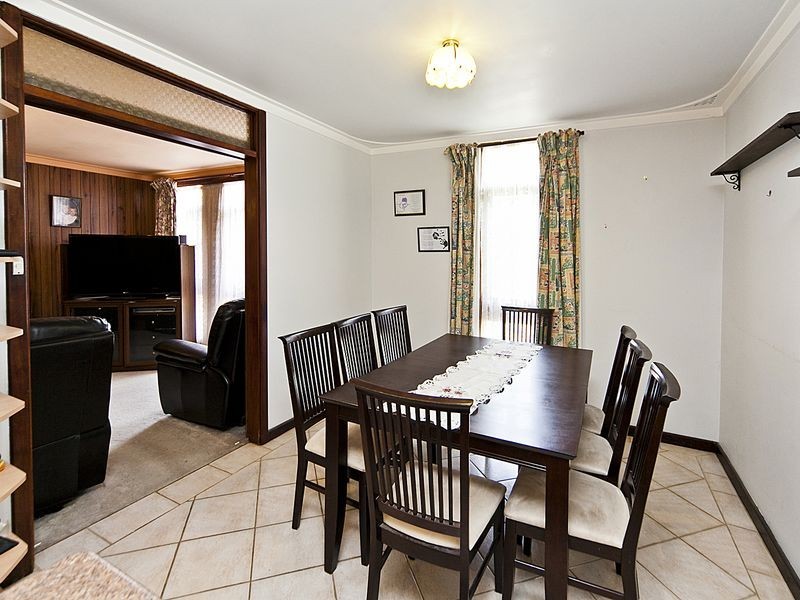 4 Oscar Street, Armadale WA 6112