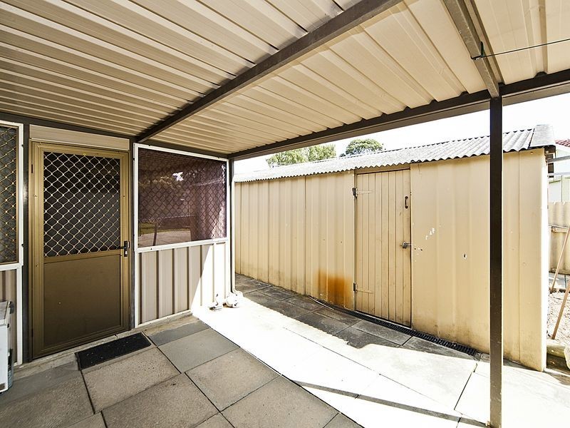 4 Oscar Street, Armadale WA 6112