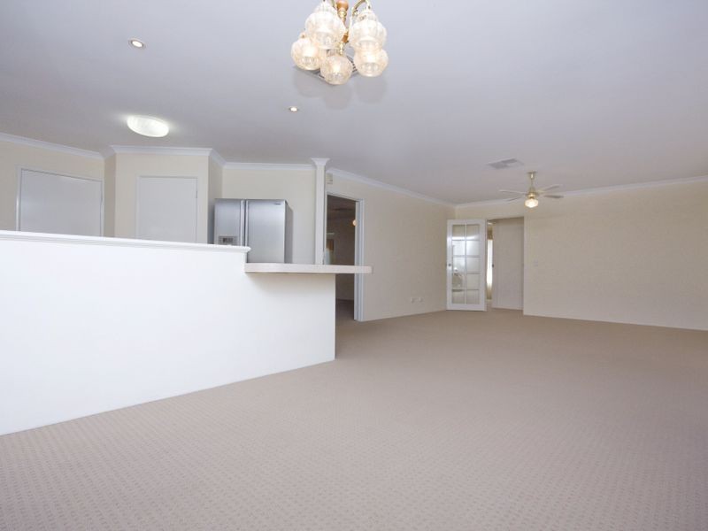 23 Bremner Circle, Canning Vale WA 6155