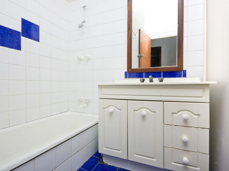 17 Longson Street, Hamilton Hill WA 6163