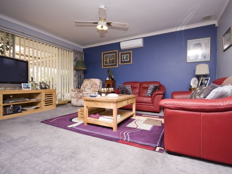 40 Mahonia Way, Forrestfield WA 6058