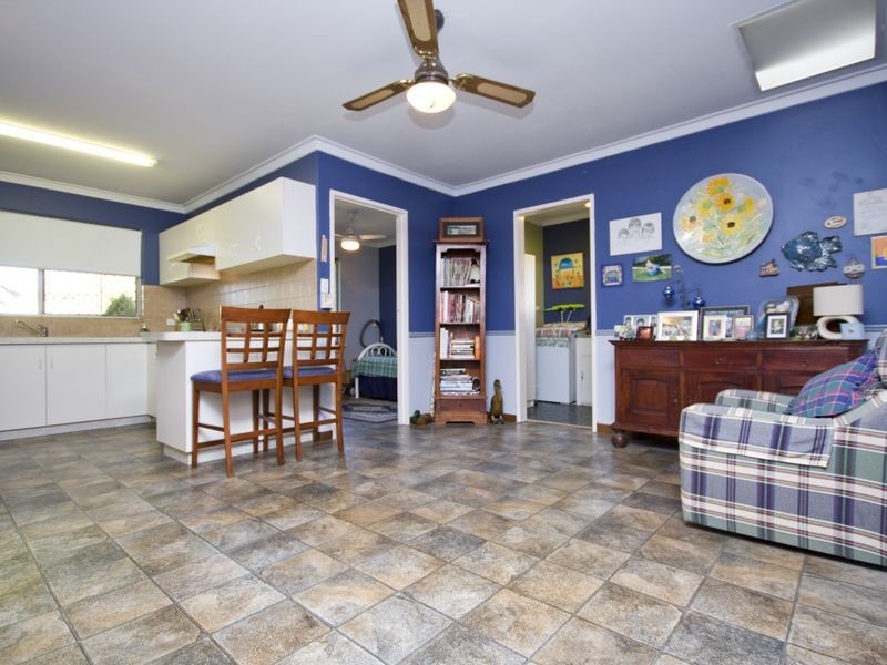 40 Mahonia Way, Forrestfield WA 6058