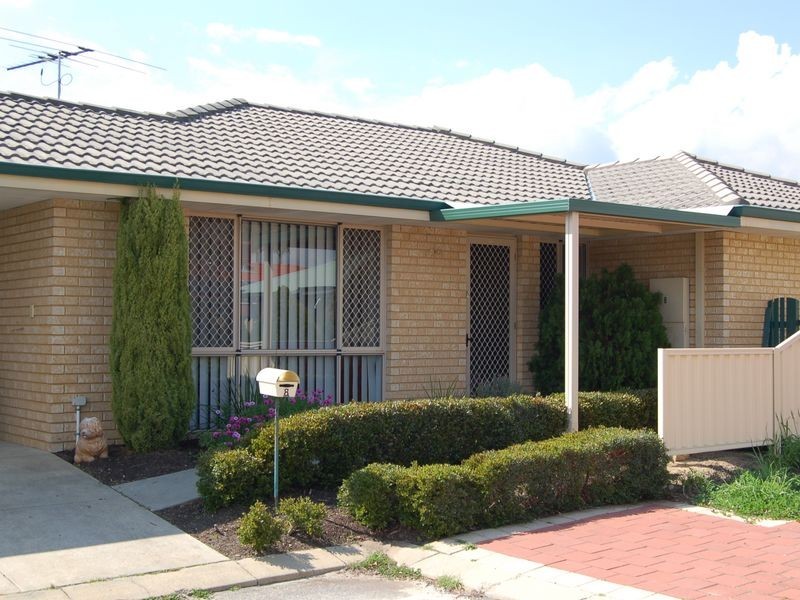 8 Moondyne Court, Seville Grove WA 6112
