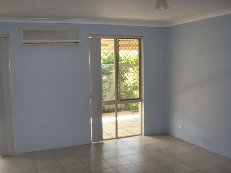 8 Moondyne Court, Seville Grove WA 6112