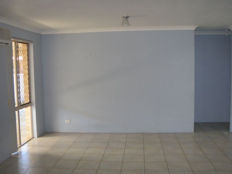 8 Moondyne Court, Seville Grove WA 6112