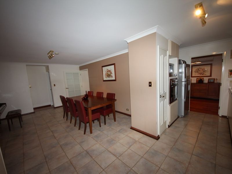 14 Bonanza Court, Huntingdale WA 6110