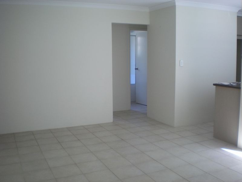 3/5 Cabra Avenue, Seville Grove WA 6112